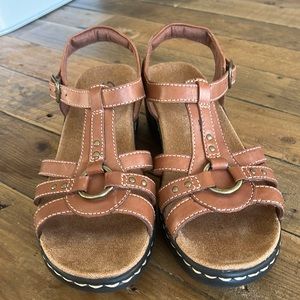 Clarks Light Brown Leather Strapey Heeled Sandals Ankle Buckle Size 10M